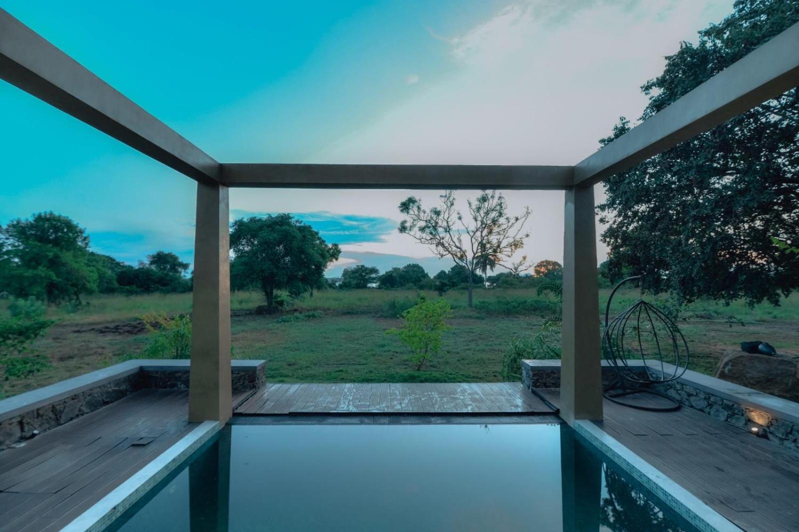 The Villa Lakeshore Anuradhapura Exterior foto